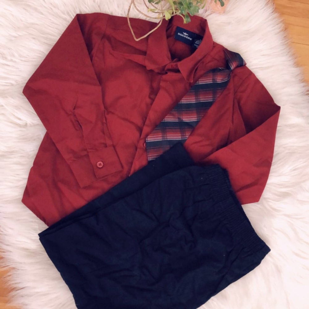 Dockers Tux Two Piece Set Size 6/7